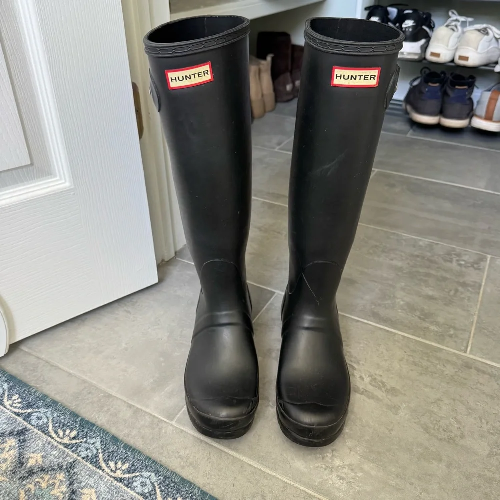 Hunter Black Rain Boots with Knit Cuff